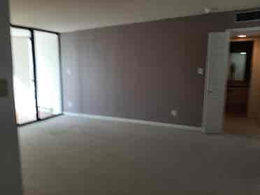 Large1-Bdrm+Den CondoSqOne, Mississ