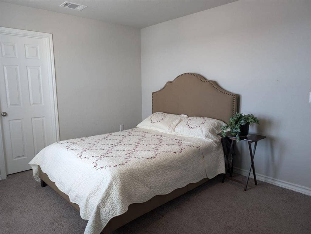 Room available ASAP near Lackland