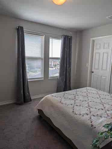 Room available ASAP near Lackland
