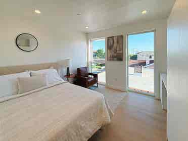 Los Feliz Private Suite - Brand New