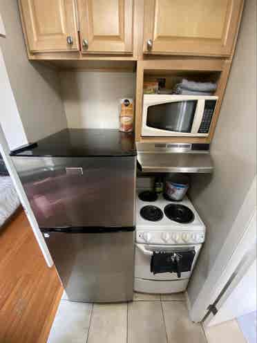 One bedroom apartment on the Hill
