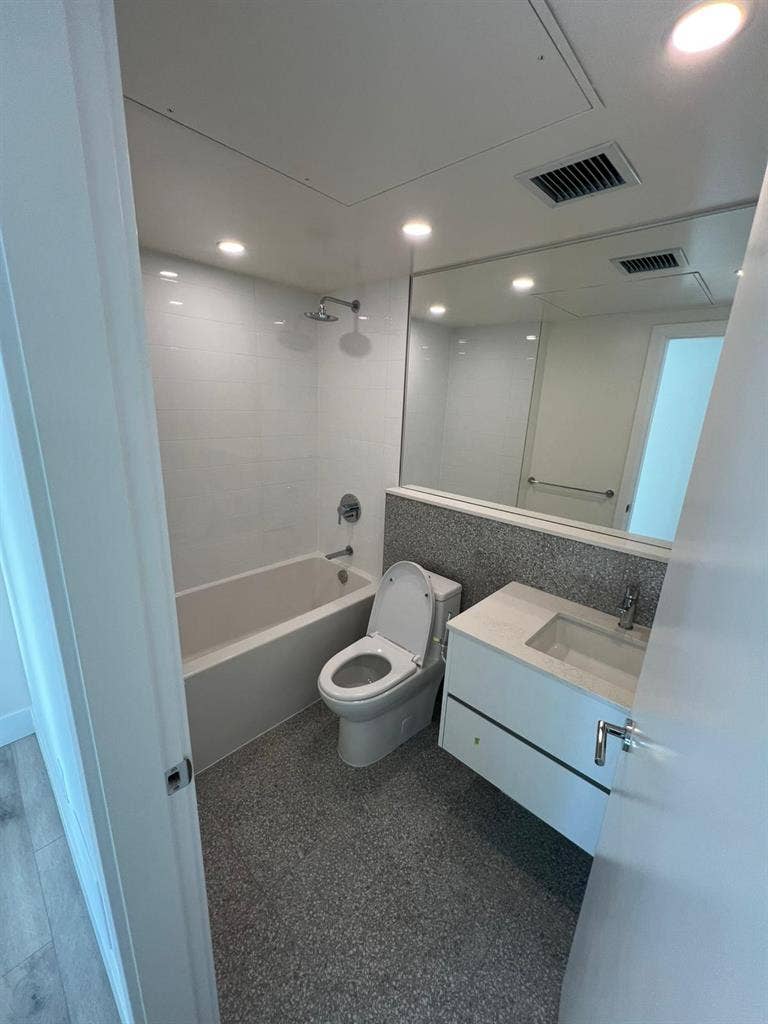 bath apartment