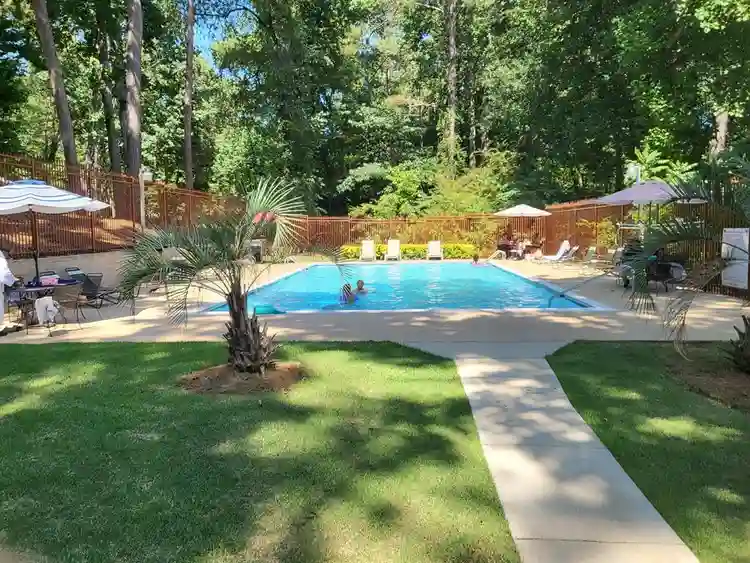 Tranquil Townhouse n Stone Mountain