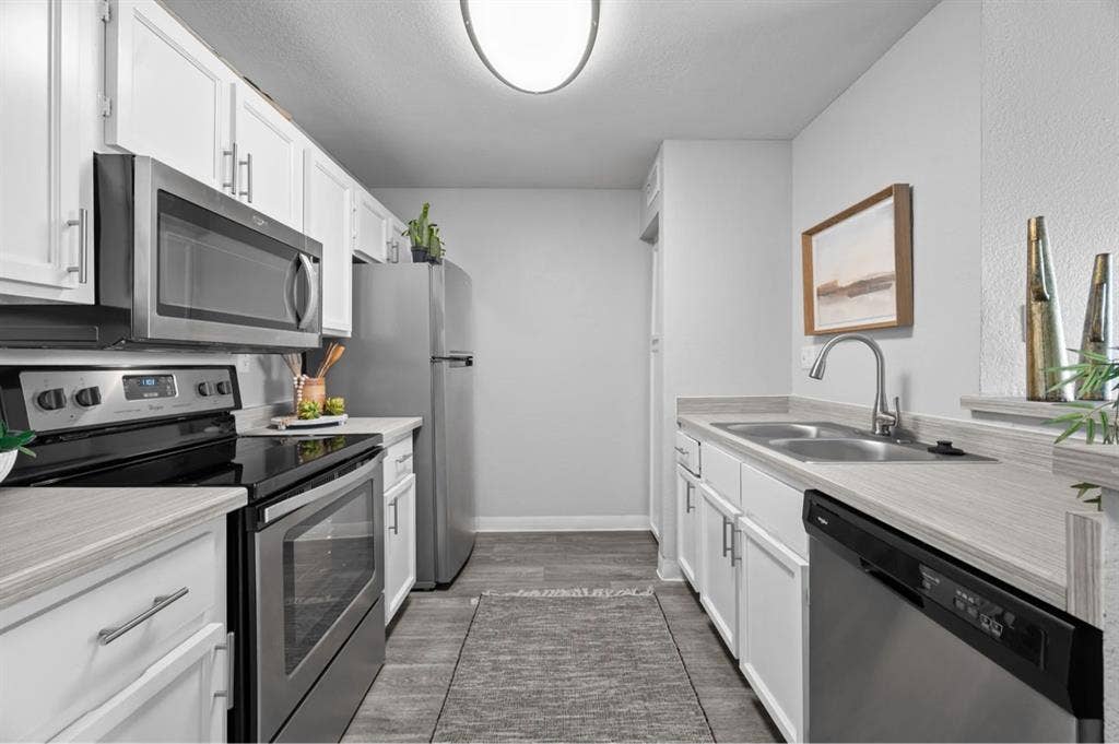 Room w/ bathroom in Chandler, AZ!
