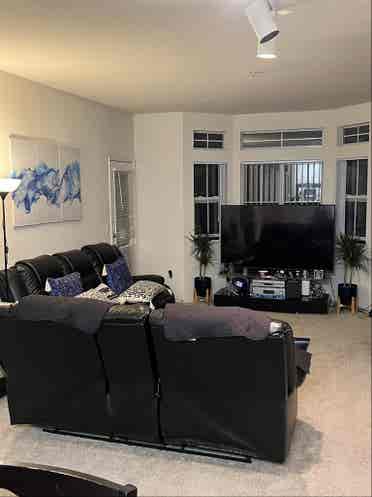 Beautiful large furnished room