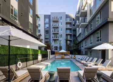 Furnished b
 for rent in DTLA!