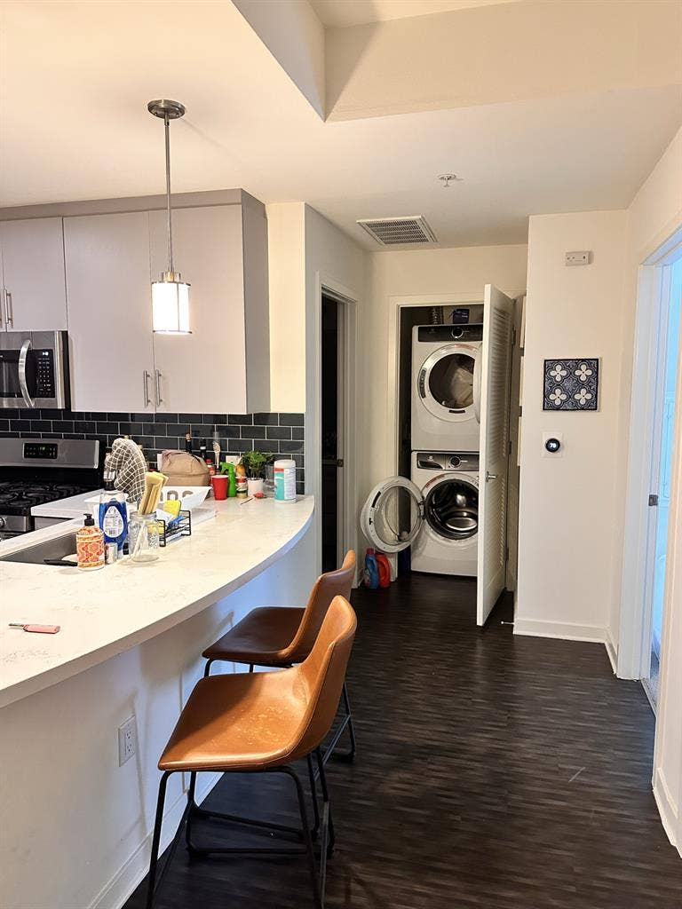 Furnished master bedroom for rent