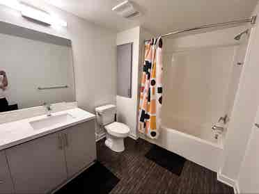 Furnished master bedroom for rent