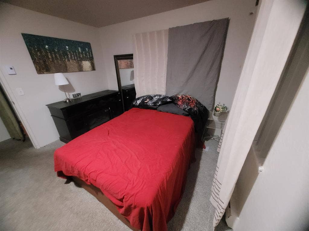 FURNISHED PRIVATE BEDROOM FOR RENT