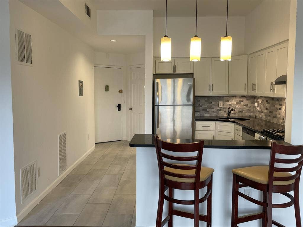 6 Month Short Term Rental