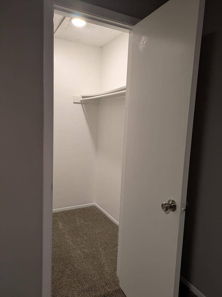 Rent Private Bedroom & Bathroom