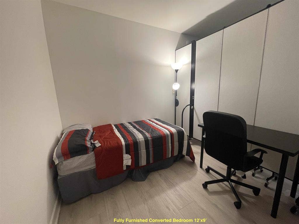 Nr SF Caltrain - Converted Bedroom