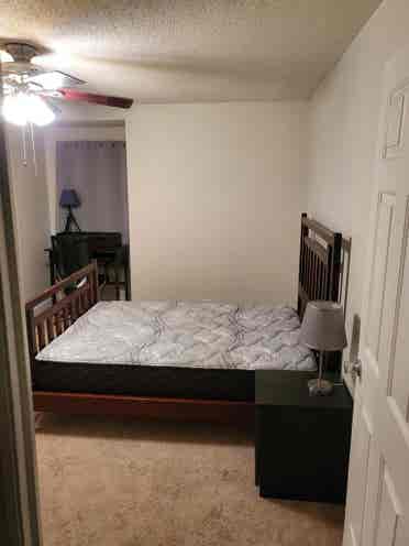 Furnished room w/ private bathroom