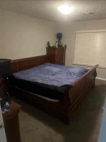 Room For Rent