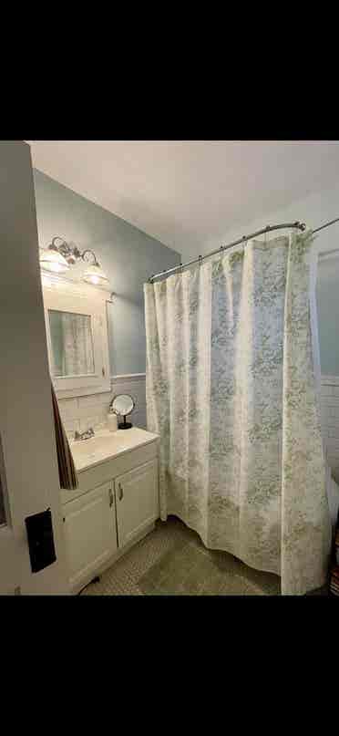 West Hartford Ct Charming 3 bedroom