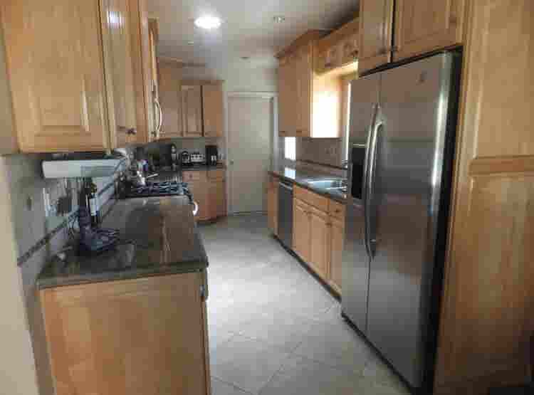 Room for rent,Shared restroom. $