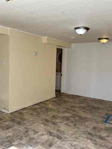 1 bedroom and 1 bath n backyard