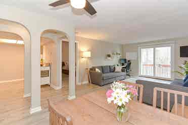 Commuter friendly location near
