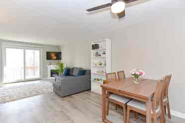 Commuter friendly location near