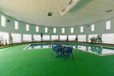 Commuter friendly location near