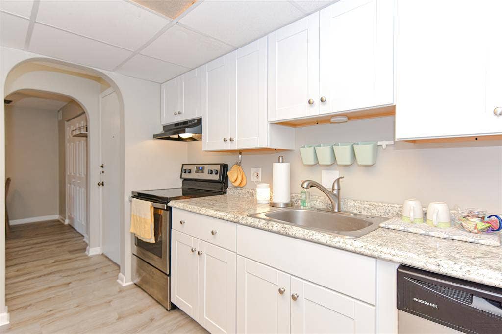 Commuter friendly location near