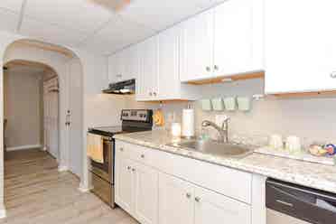 Commuter friendly location near