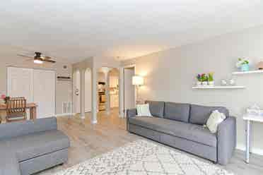Commuter friendly location near