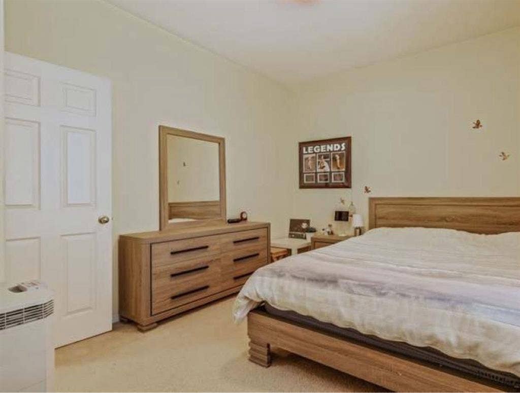 Room Available to Rent in July