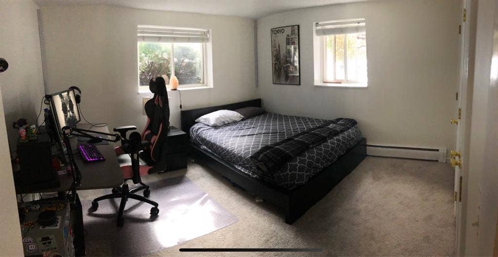 Looking for 1 Roommate in 2Br Apt