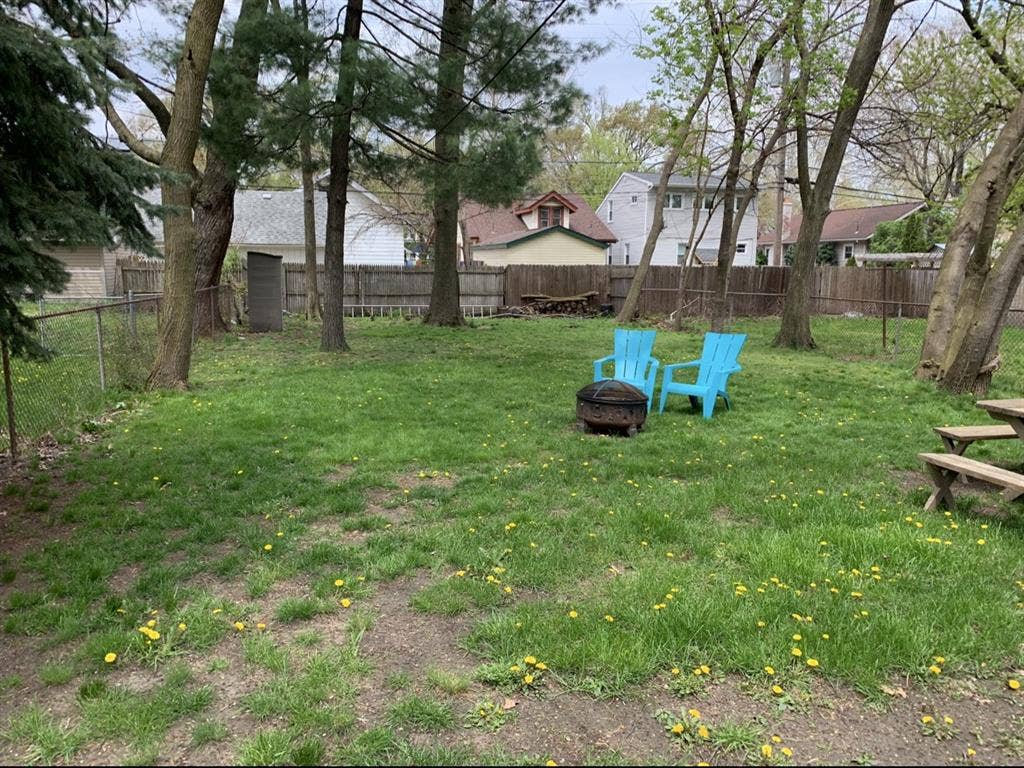 Large Room in Downtown Ferndale