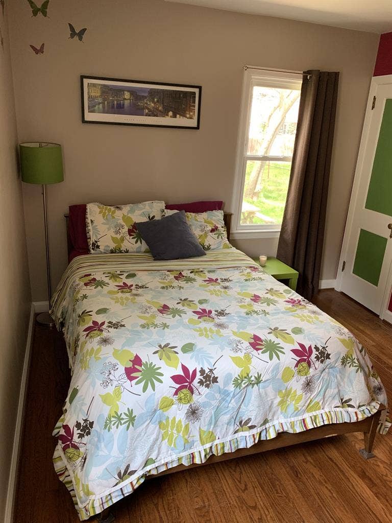Large Room in Downtown Ferndale