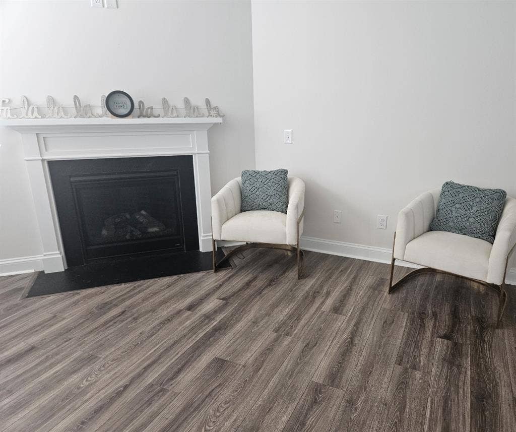 FEM ROOMMATE WANTED Boiling Springs