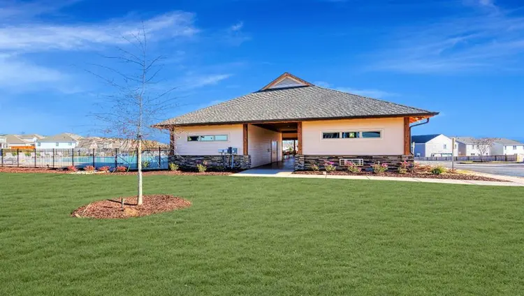 FEM ROOMMATE WANTED Boiling Springs