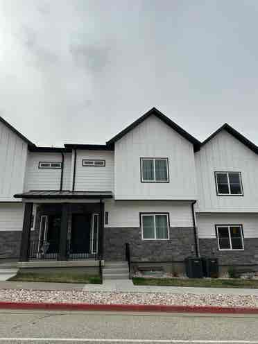 Room for rent in Sout Weber Ut