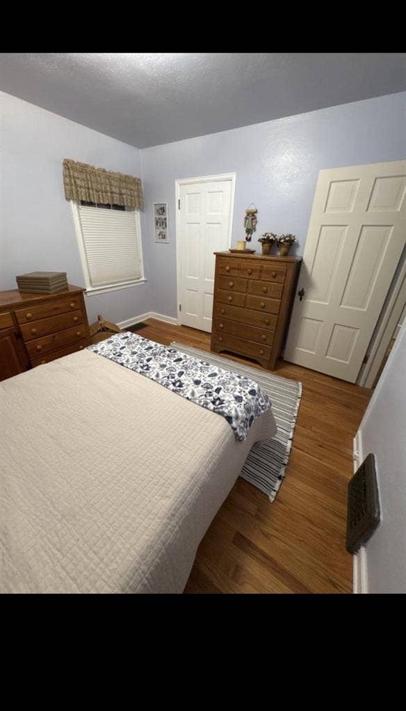 Room to Rent in Avenues