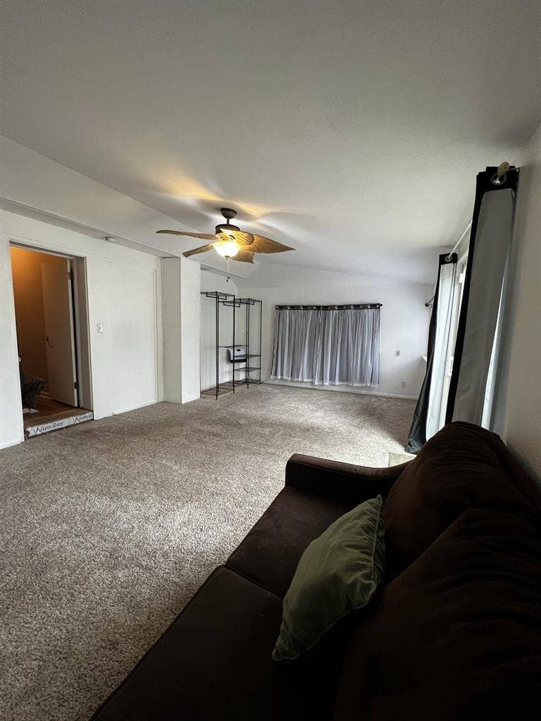 Room in desirable neighborhood