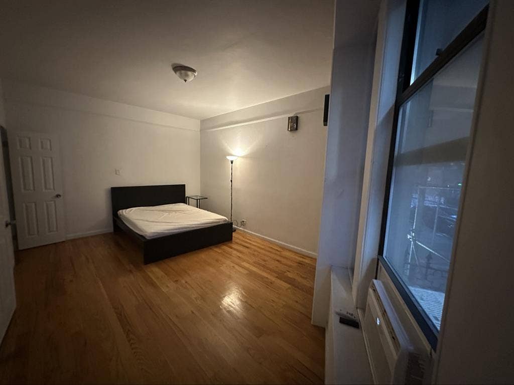 Offering a long term sublet
