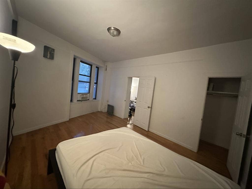 Offering a long term sublet