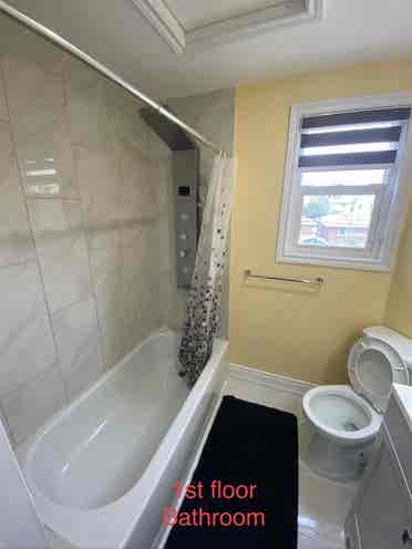 Big Room for Rent in a 3BHK House