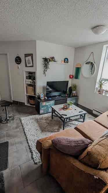 2-bedroom for sublet in Parkdale