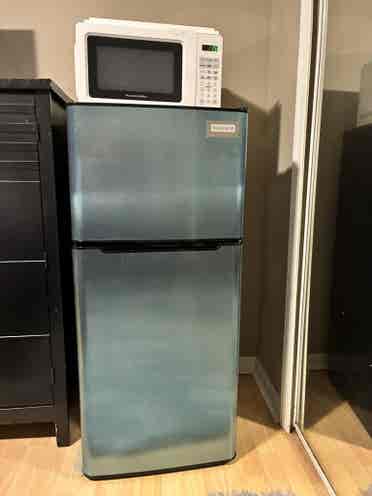 Furnished quiet room for rent