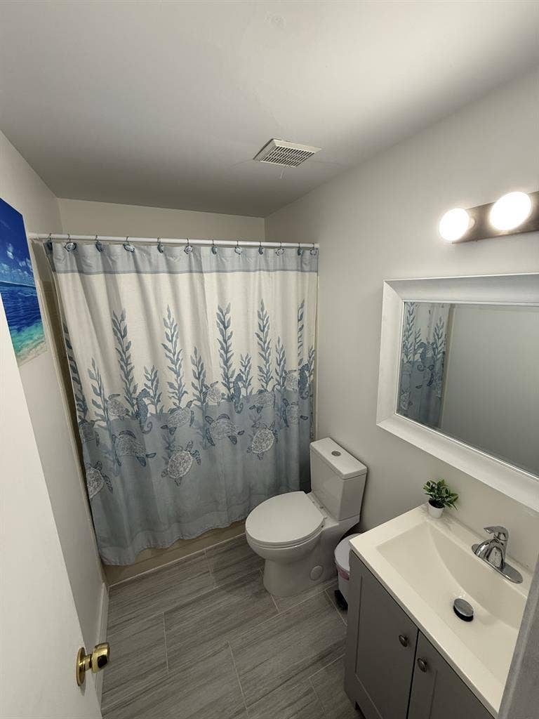 1 bedroom + parking + Bathroom