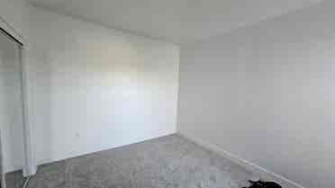 Chandler area bedroom for rent!