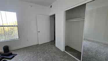 Chandler area bedroom for rent!