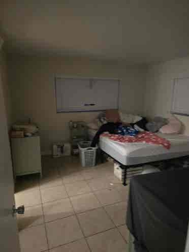 Furnished private room/br