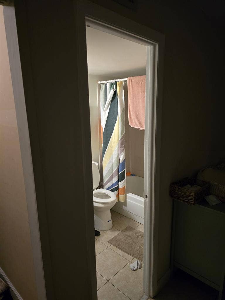 Furnished private room/br