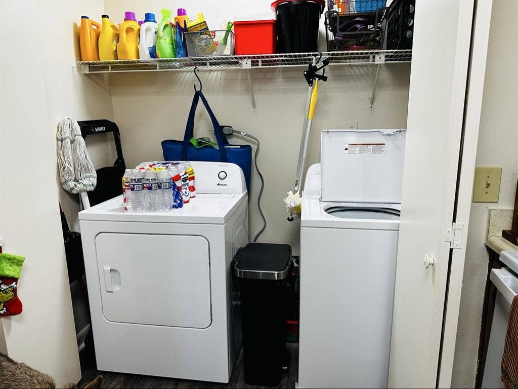 RM FOR RENT $/mo-all included