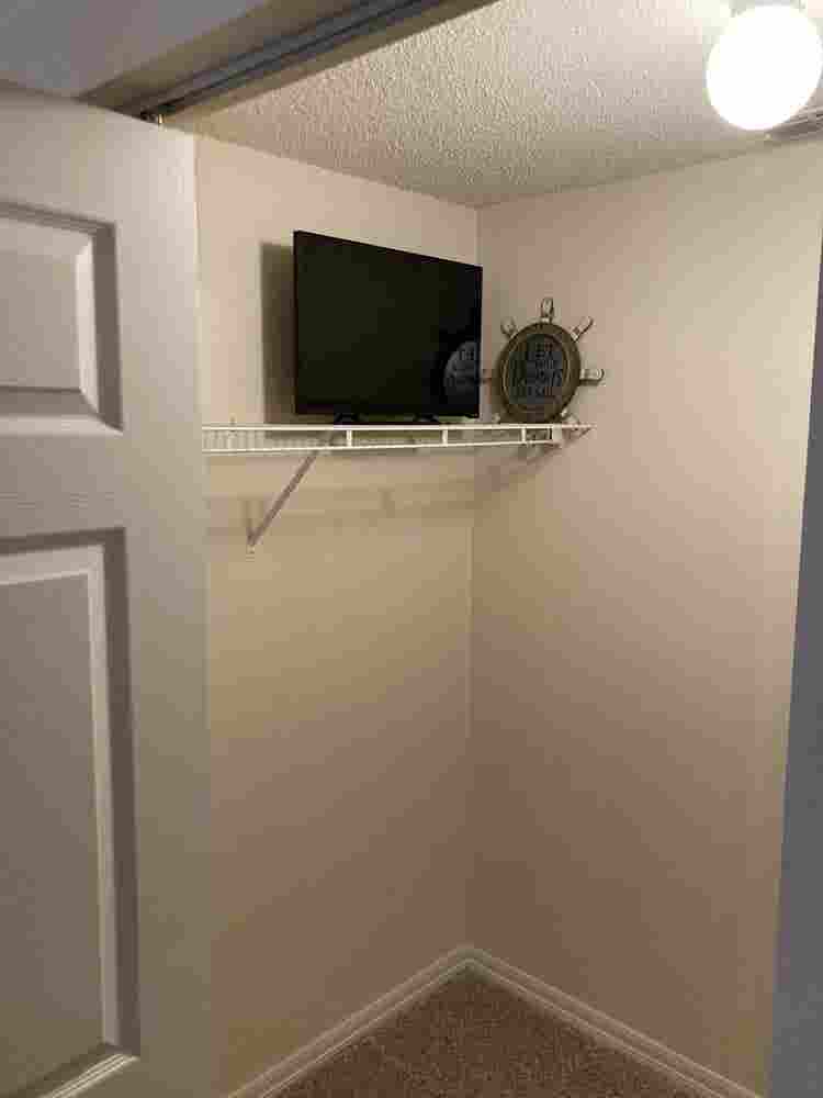 Christian man looking for roommate