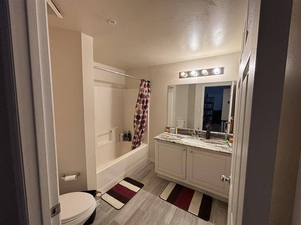 Christian man looking for roommate