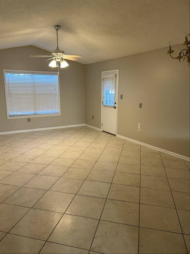 In need of a roommate